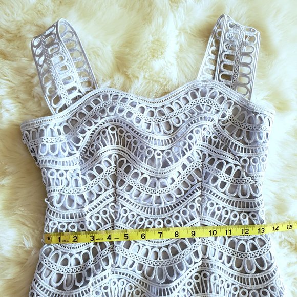 Lela Rose Sheath Dress Wave Lace in Ice Blue Size 2 EUC - Picture 14 of 16